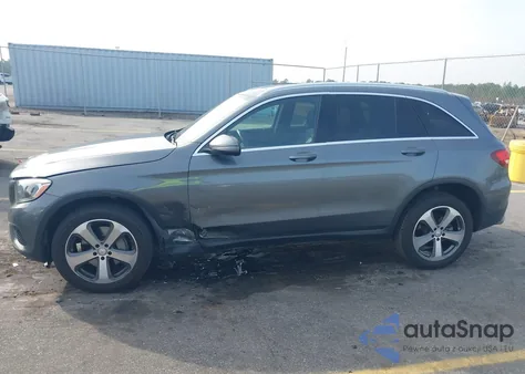 2016 Mercedes-Benz Glc 300 z USA, uszkodzony, nr VIN WDC0G4JB6GF067481